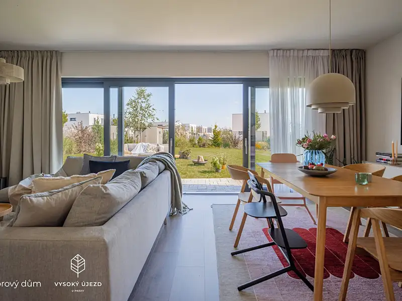 Prodej rodinného domu 179 m², pozemek 810 m², Vysoký Újezd – náhled fotky 3