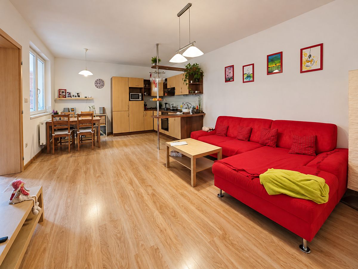 Prodej rodinného domu 127 m², pozemek 270 m², Velké Bílovice – fotka 1 z 3