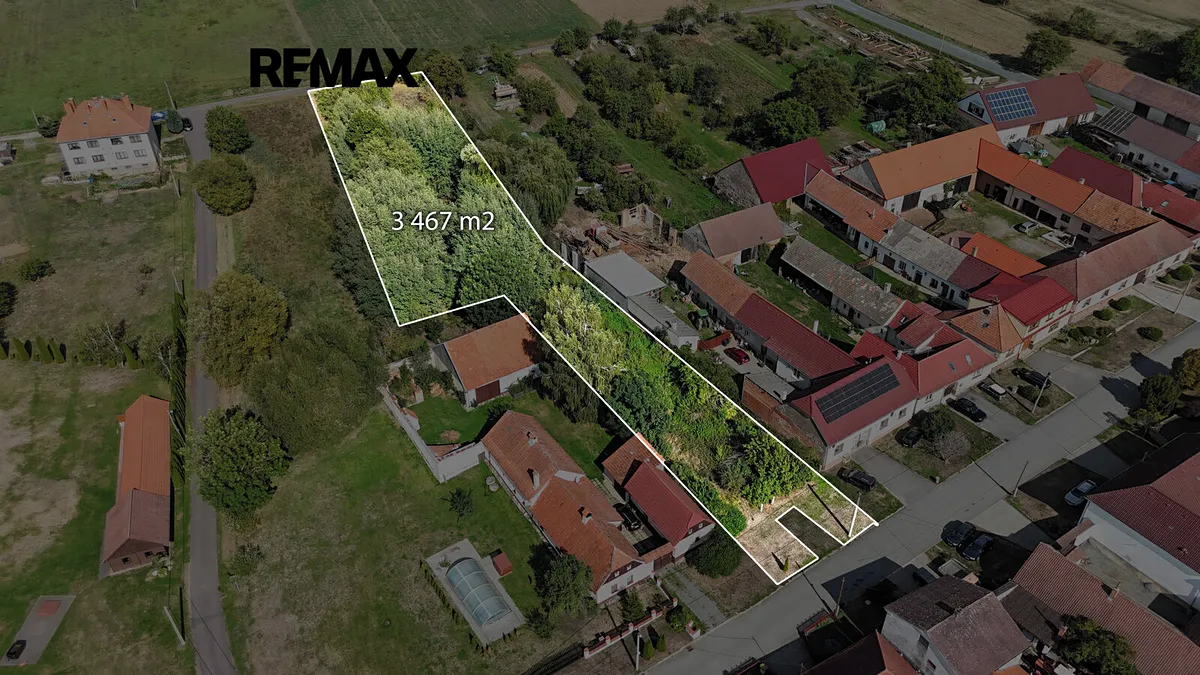 Prodej stavebního pozemku 3467 m²