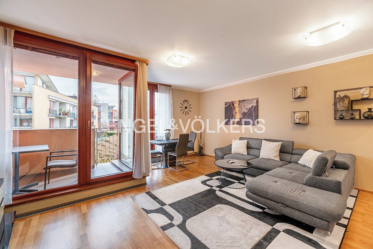 Pronájem bytu 2+kk 67 m²