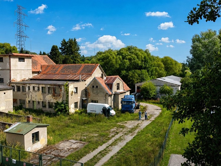Gewerbefläche zum Kauf, 1.600 m² (3 von 5)