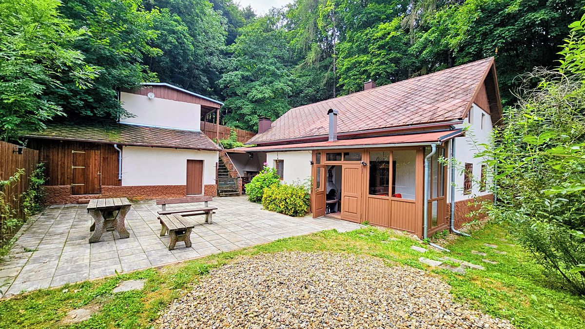 Prodej rodinného domu 100 m², pozemek 450 m², Pozdeň – fotka 1 z 3