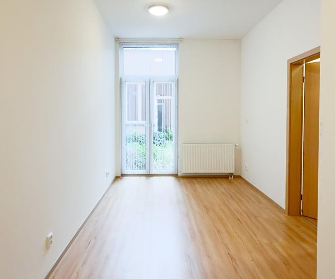 Pronájem bytu 2+kk, 55 m² (4 z 23)
