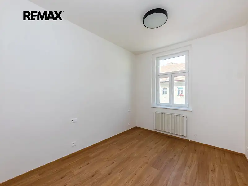 Pronájem bytu 2+kk 48 m², Praha – náhled fotky 2