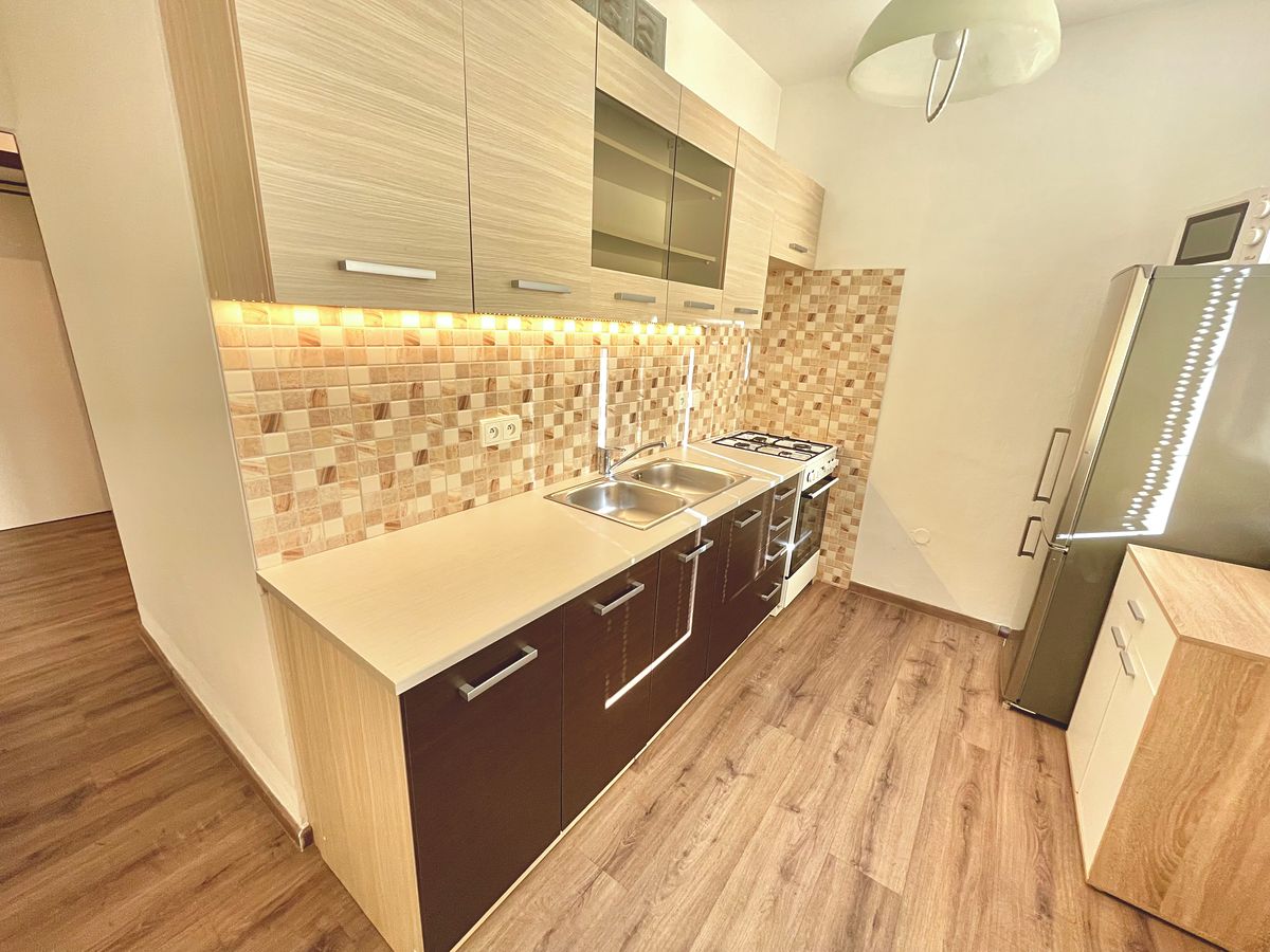 Prodej bytu 2+1 53 m², Praha – fotka 1 z 3
