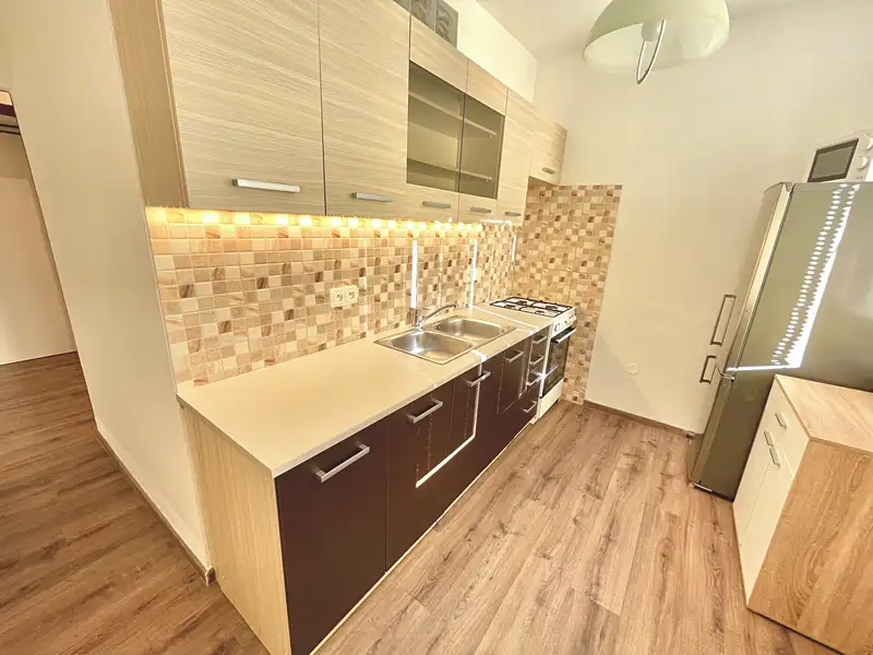 Prodej bytu 2+1 53 m², Praha – náhled fotky 1
