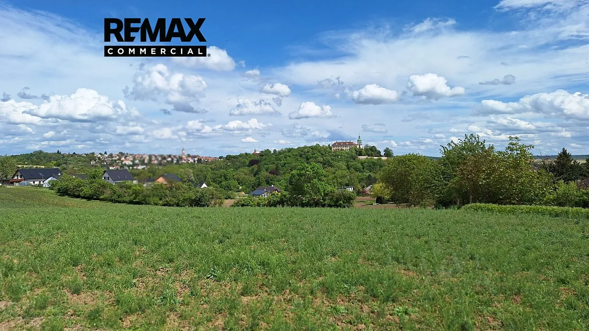 Prodej stavebního pozemku 800 m²