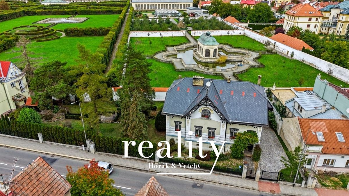 Prodej vily 164 m², pozemek 1287 m², Kroměříž – fotka 1 z 3