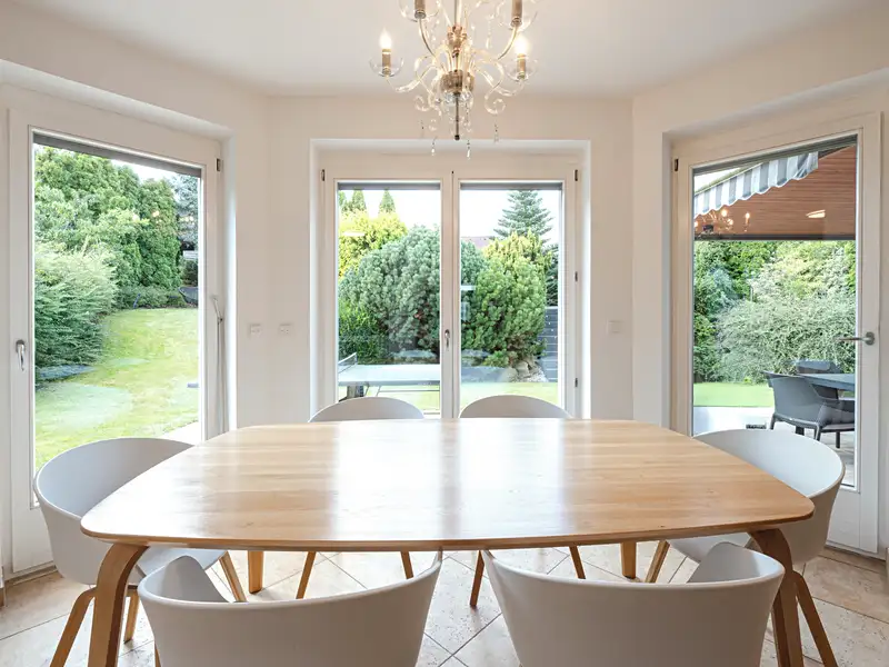 Pronájem rodinného domu 209 m², pozemek 797 m², Lány – náhled fotky 3