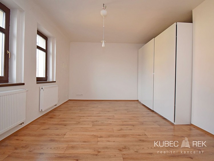 Wohnung 2+kk zur Miete, 76 m² (2 von 10)