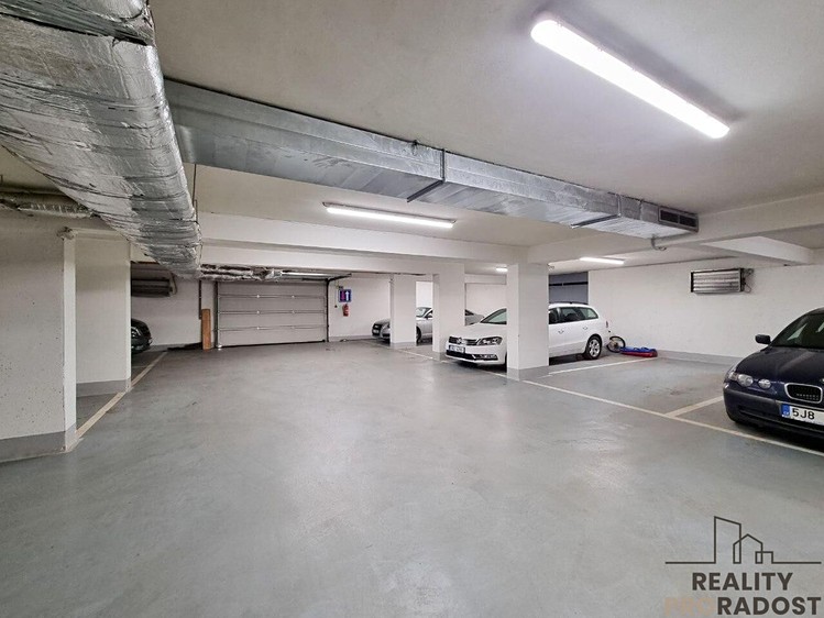 Квартира 2+kk в оренду, 74 м² (14 з 15)