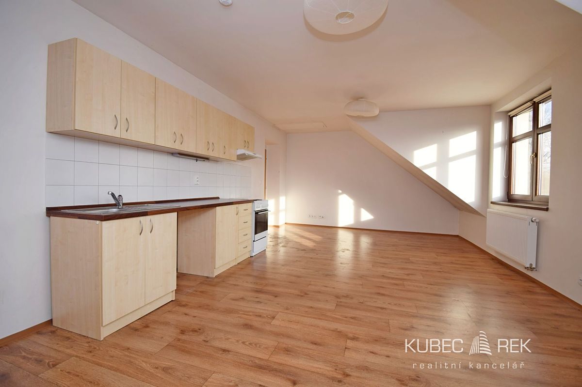 Pronájem bytu 2+kk 76 m²