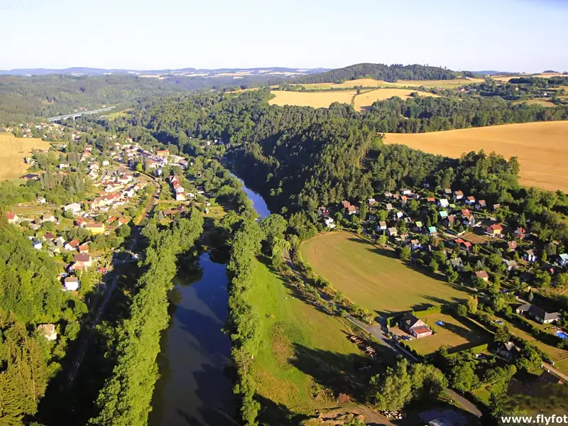 Pronájem rodinného domu 180 m², pozemek 1154 m², Hvězdonice – náhled fotky 3