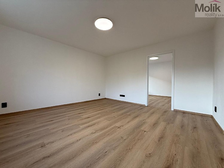 Квартира 3+1 на продаж, 51 м² (5 з 16)