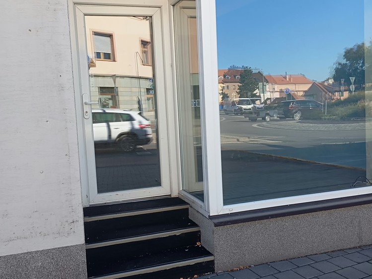 Pronájem komerčního prostoru, 99 m² (6 z 9)