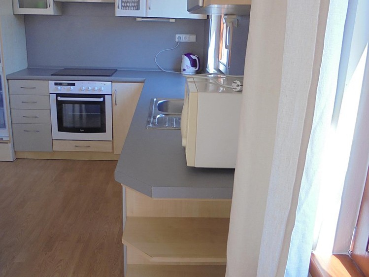 Pronájem bytu 2+kk, 90 m² (10 z 47)