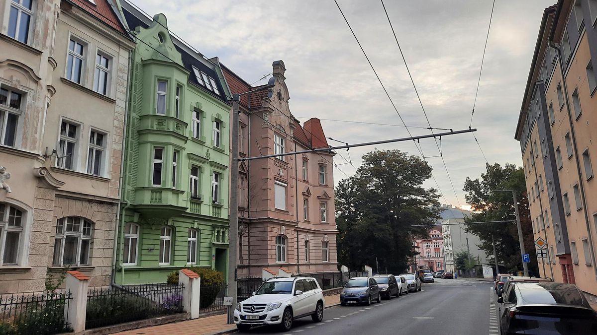 Pronájem bytu 3+kk 80 m², Teplice – fotka 1 z 3