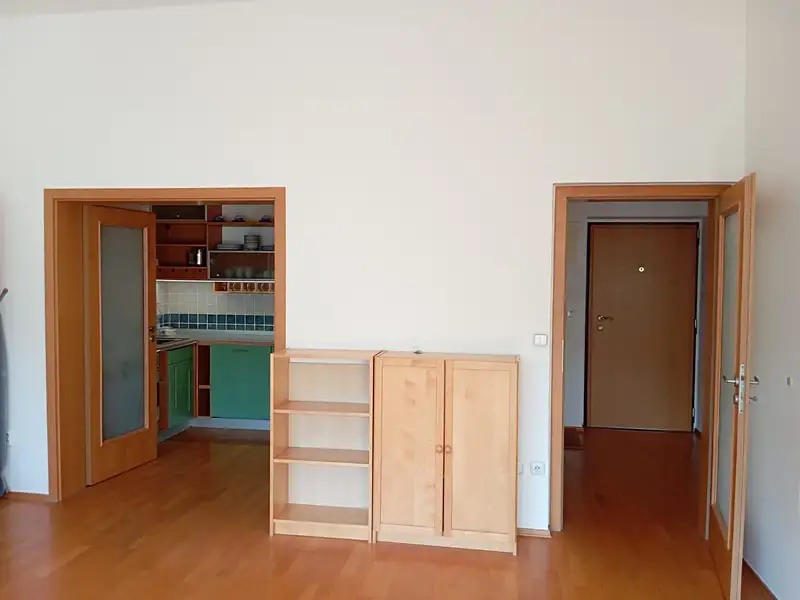 Pronájem bytu 2+1 70 m², Praha – náhled fotky 3