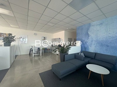 Pronájem kanceláře 146 m²