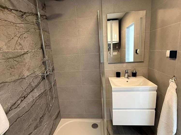 Gewerbefläche zum Kauf, 340 m² (8 von 13)