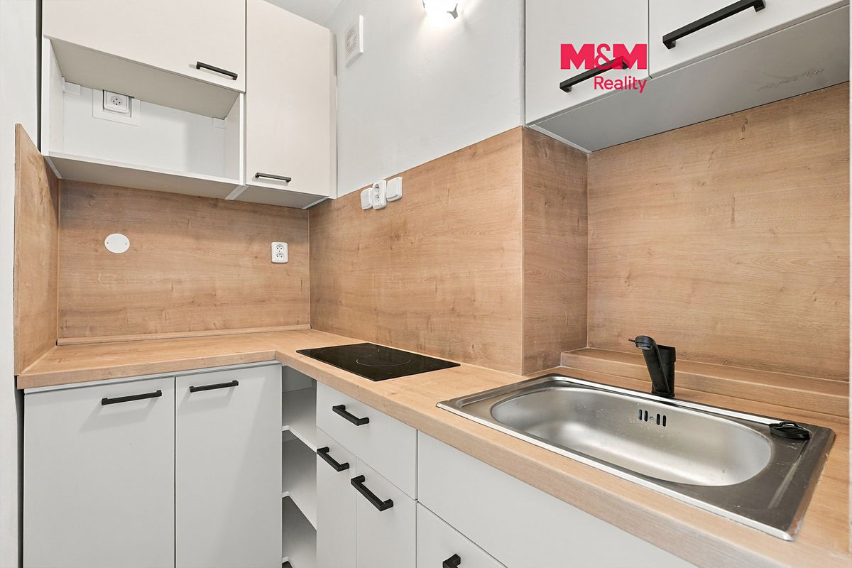 Pronájem bytu 1+kk 32 m²