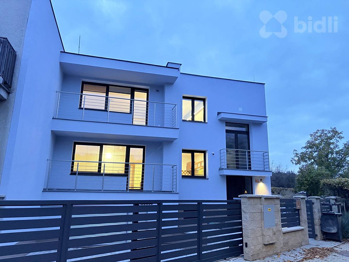 Pronájem bytu 4+1 104 m²