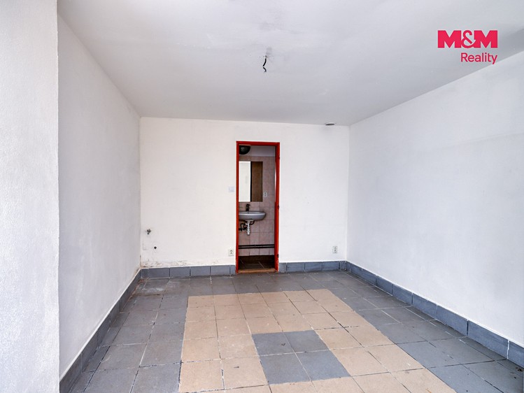 Prodej komerčního prostoru, 560 m² (12 z 30)