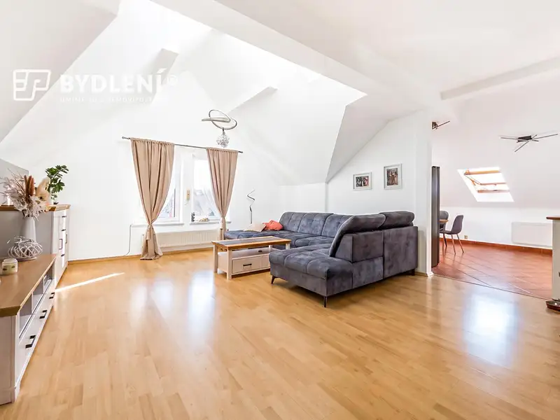 Pronájem bytu 4+1 160 m², Teplice – náhled fotky 2