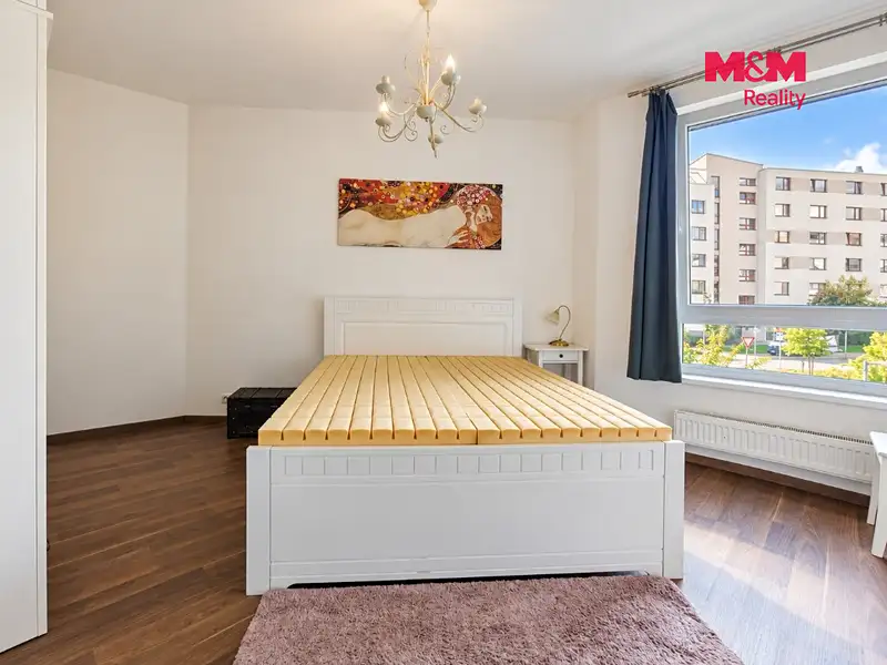 Pronájem bytu 2+kk 57 m², Praha – náhled fotky 2