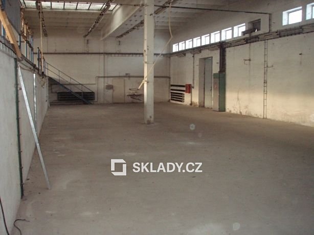 Комерційне приміщення в оренду, 372 м² (2 з 4)