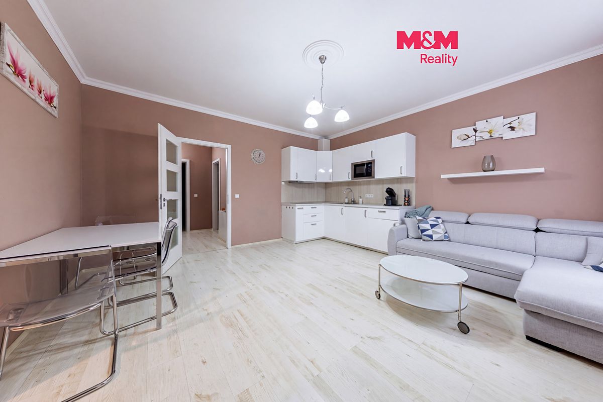 Pronájem bytu 3+kk 80 m²