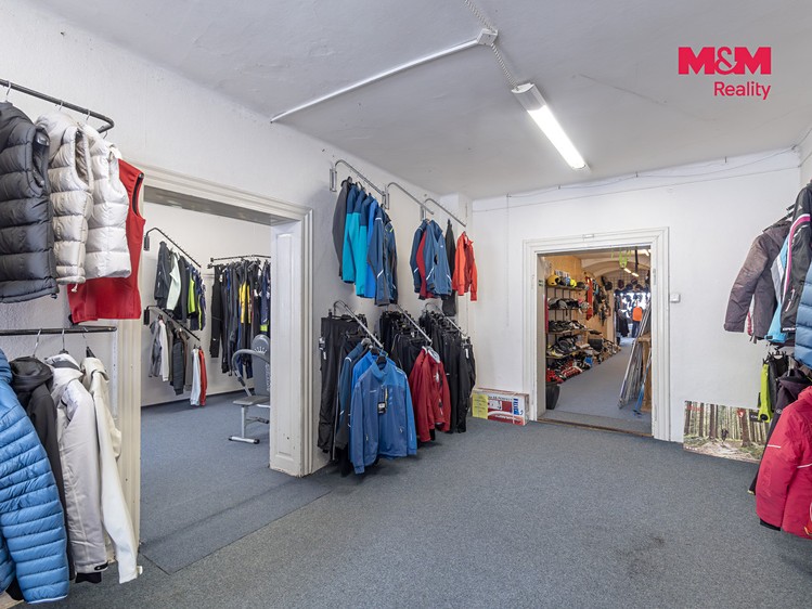 Комерційне приміщення на продаж, 300 м² (17 з 18)