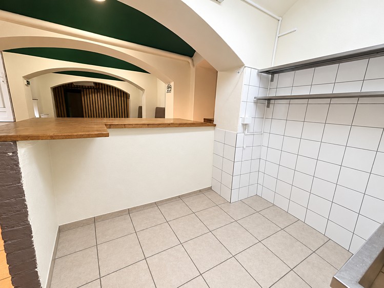 Pronájem komerčního prostoru, 193 m² (16 z 32)