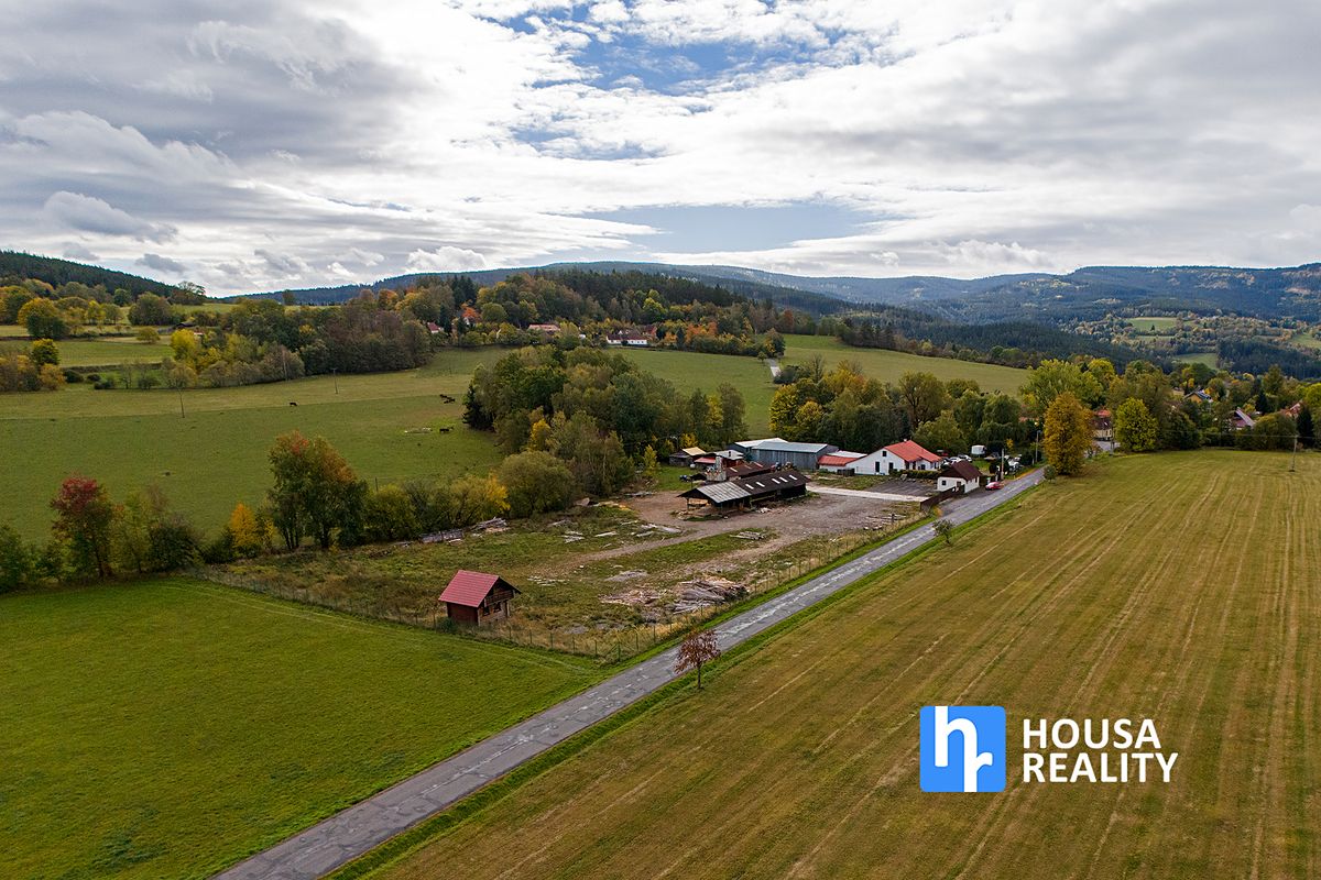 Prodej výrobní haly, prostoru 10239 m², Strašín – fotka 1 z 3