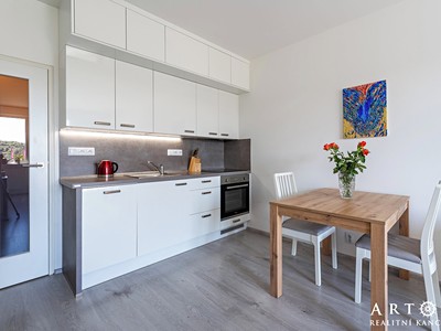 Квартира 1+kk на продаж, 34 м² (3 з 15)