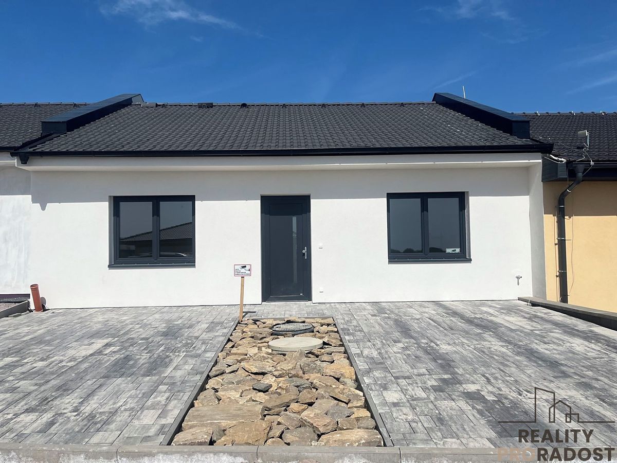 Prodej rodinného domu 100 m², pozemek 500 m², Kravsko – fotka 1 z 3