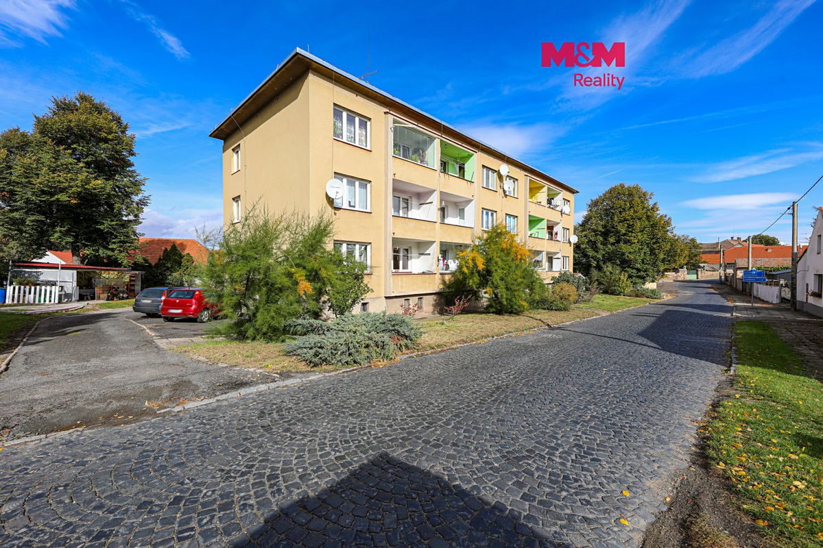 Prodej bytu 2+1 52 m², Hobšovice – fotka 1 z 3