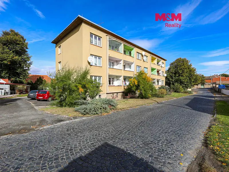 Prodej bytu 2+1 52 m², Hobšovice – náhled fotky 1