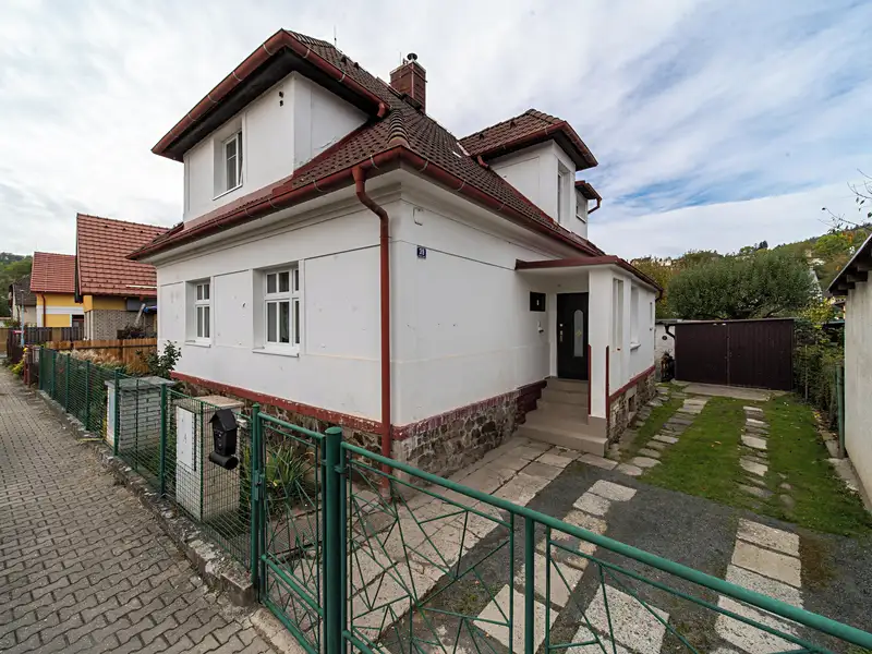 Prodej rodinného domu 108 m², pozemek 408 m², Sázava – náhled fotky 1