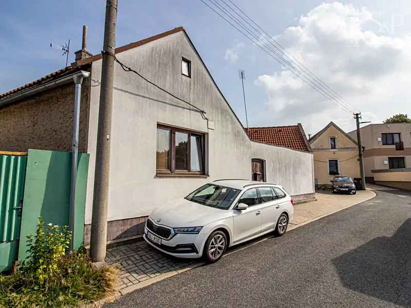 Prodej rodinného domu 150 m², pozemek 172 m², Dobrovíz – náhled fotky 2