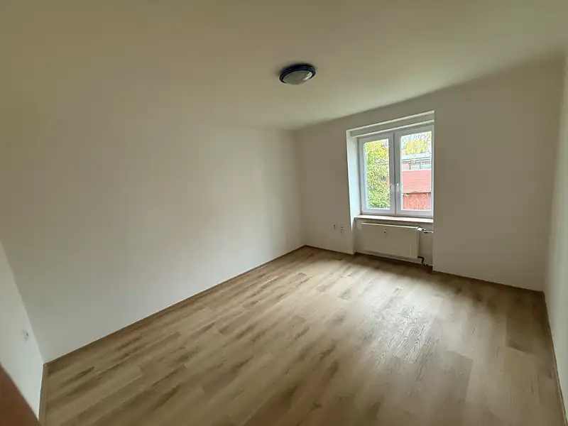 Pronájem bytu 1+1 30 m², Břidličná – náhled fotky 2
