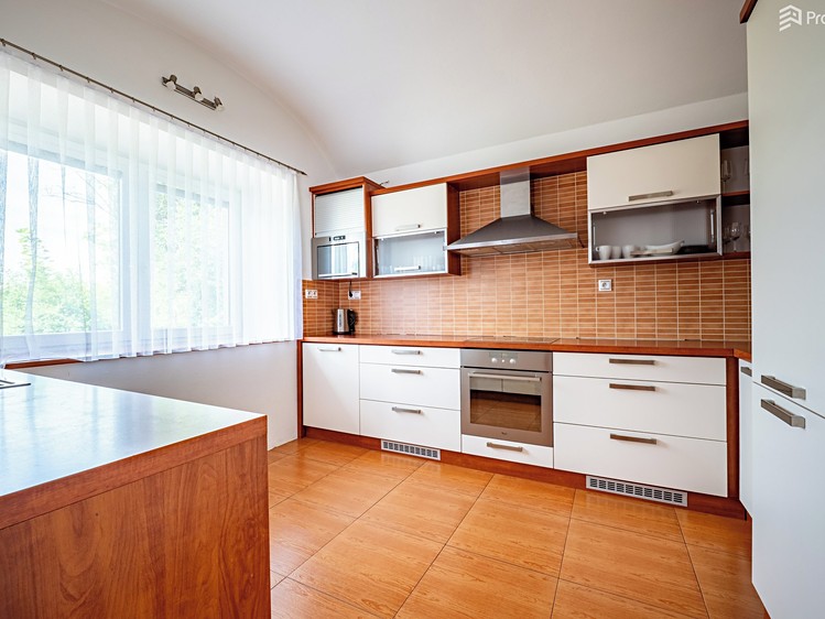 Prodej domu, 252 m² (10 z 42)
