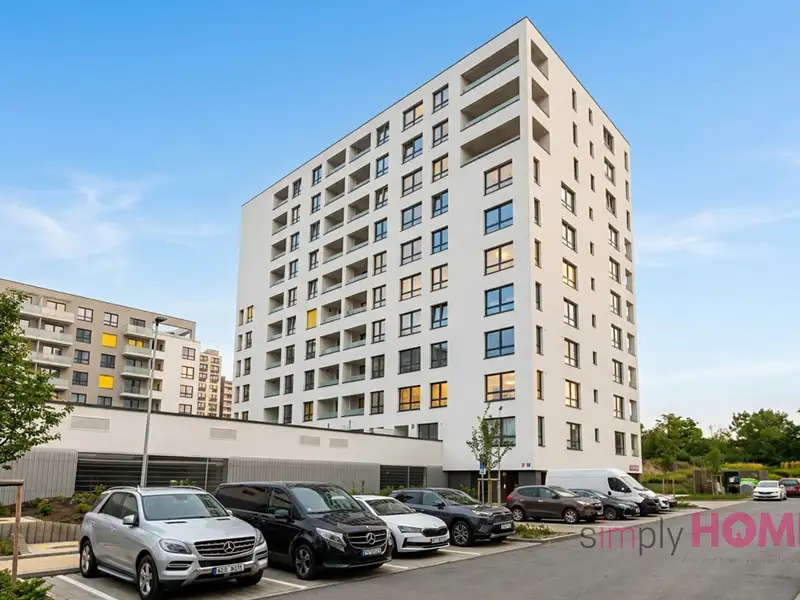 Pronájem garážového stání 13 m², Praha – náhled fotky 3