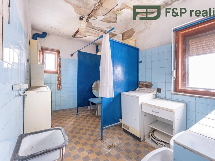 Prodej domu, 300 m² (19 z 24)