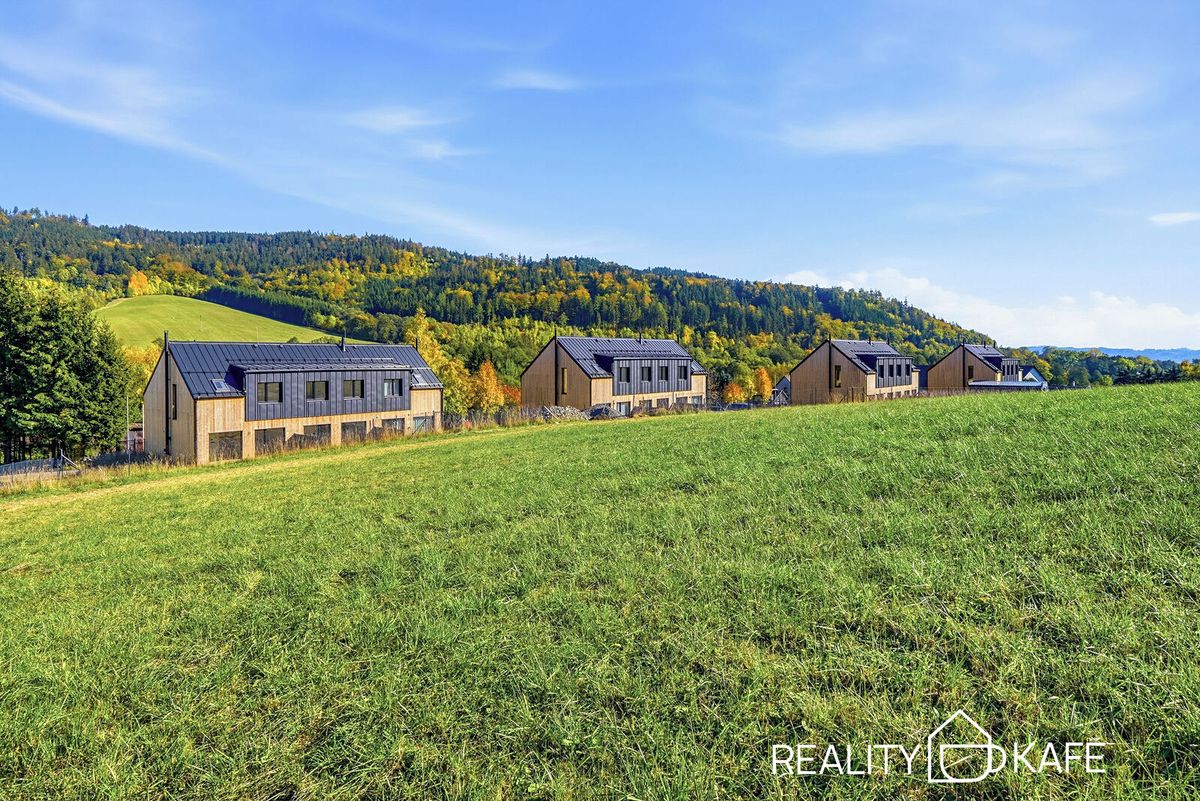 Prodej bytu 4+kk 84 m², Červená Voda – fotka 1 z 3