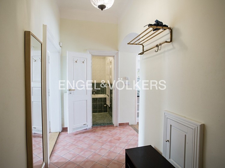 Квартира 3+kk в оренду, 90 м² (10 з 10)