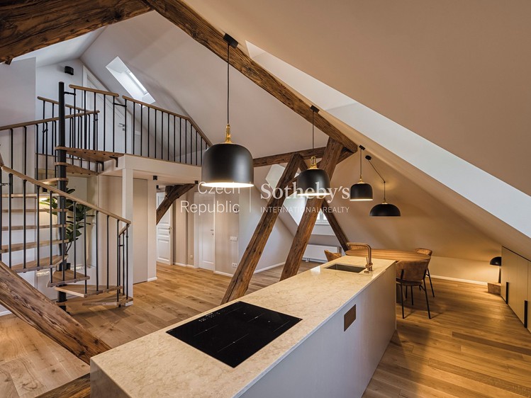 Prodej bytu 5+kk, 205 m² (1 z 27)