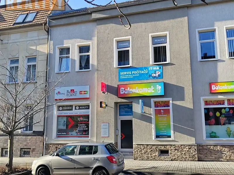 Pronájem kanceláře 30 m², Chomutov – náhled fotky 1