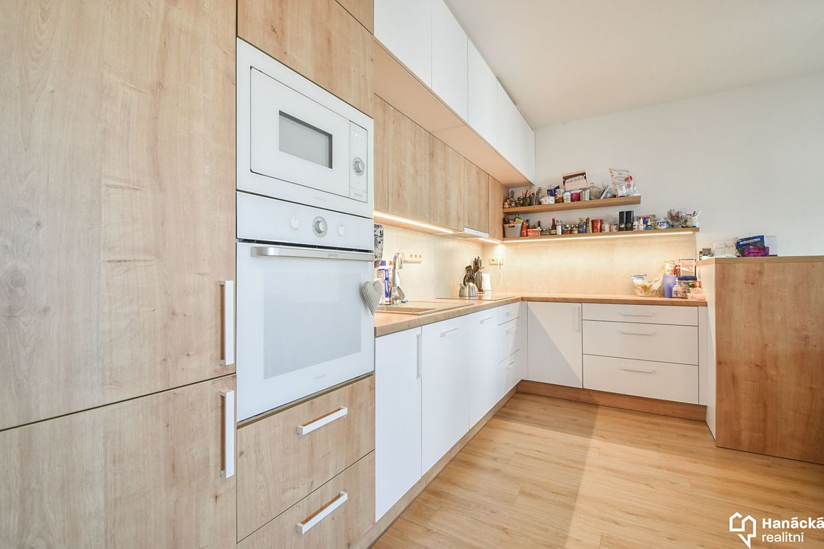 Pronájem bytu 3+kk 70 m²