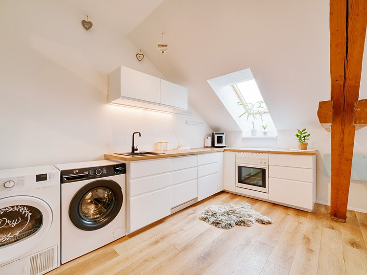 Pronájem bytu 1+1, 38 m² (3 z 21)
